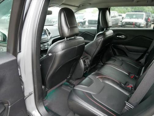 2022 Jeep Cherokee Trailhawk