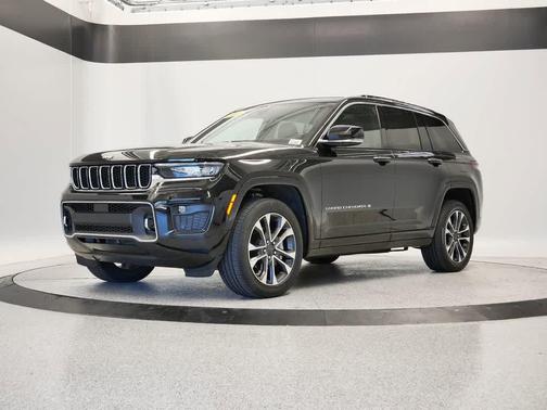 2022 Jeep Grand Cherokee Overland