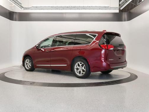 2019 Chrysler Pacifica Touring-L Plus