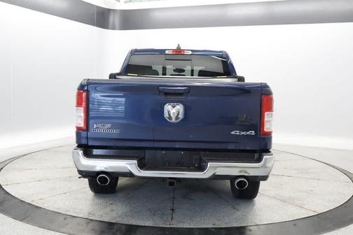 Patriot Blue Pearlcoat 2022 RAM 1500 Big Horn/Lone Star