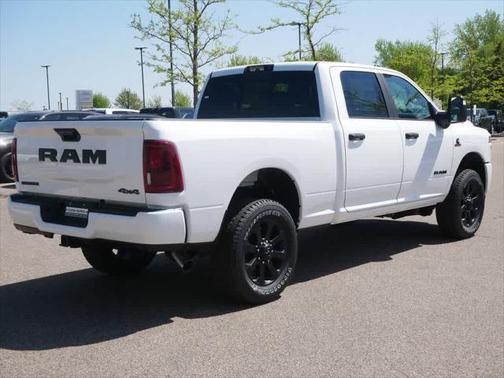 2025 RAM 3500 Big Horn Crew Cab 4x4 6'4' Box