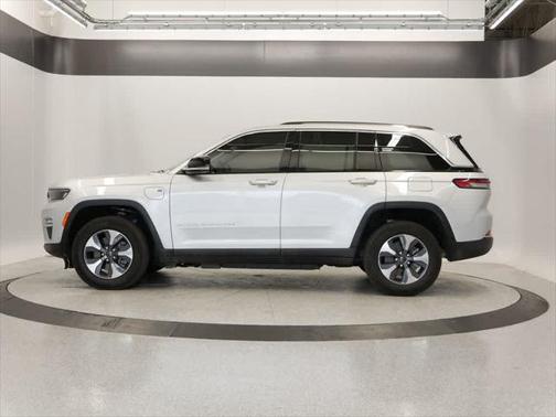 2022 Jeep Grand Cherokee 4xe Base