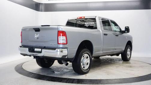 Billet Silver Metallic Clearcoat 2024 RAM 3500 Tradesman Crew Cab 4x4 6'4' Box