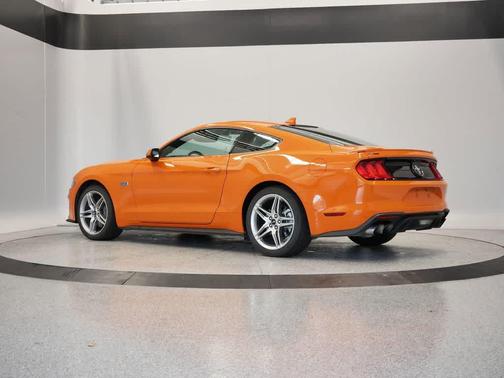 2021 Ford Mustang EcoBoost Premium