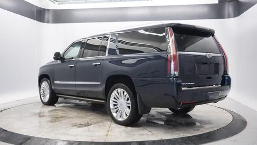 2017 Cadillac Escalade ESV Platinum