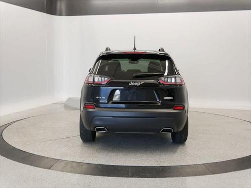 2022 Jeep Cherokee Latitude Lux