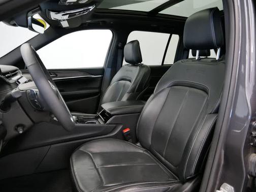 2022 Jeep Grand Cherokee 4xe Overland