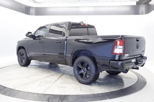 Diamond Black Crystal Pearlcoat 2020 RAM 1500 Big Horn/Lone Star