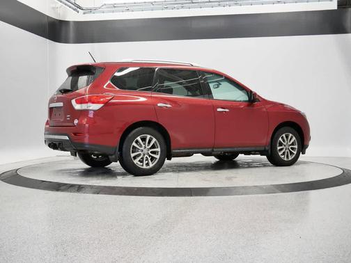 2015 Nissan Pathfinder SV