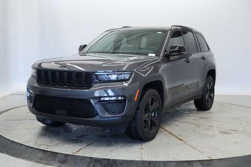 Baltic Gray Metallic Clearcoat 2024 Jeep Grand Cherokee Limited