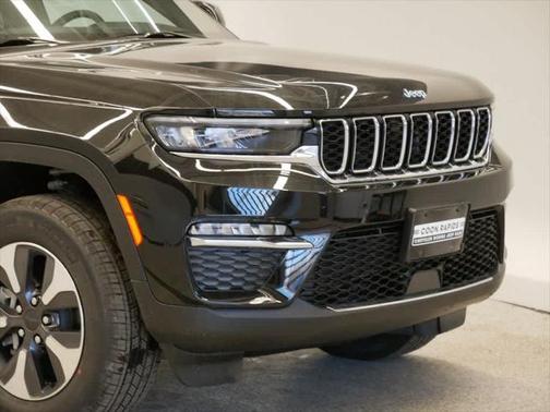 2025 Jeep Grand Cherokee 4xe Base