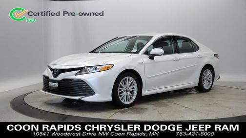 Wind Chill Pearl 2020 Toyota Camry Hybrid XLE
