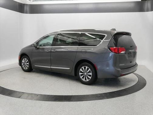 2020 Chrysler Pacifica Touring-L Plus