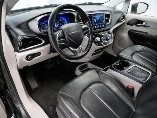 2020 Chrysler Pacifica Touring-L Plus