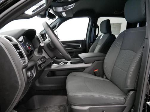 2025 RAM 2500 Big Horn Crew Cab 4x4 6'4' Box