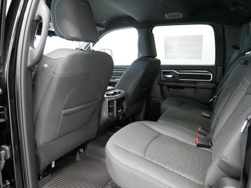2025 RAM 2500 Big Horn Crew Cab 4x4 6'4' Box