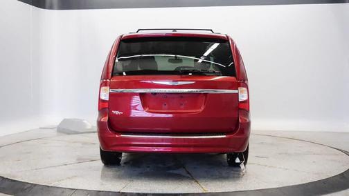 2013 Chrysler Town & Country Touring-L