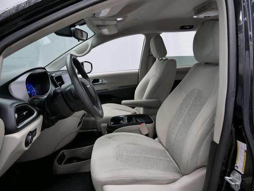 2018 Chrysler Pacifica Hybrid Touring Plus