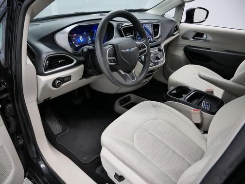 2018 Chrysler Pacifica Hybrid Touring Plus