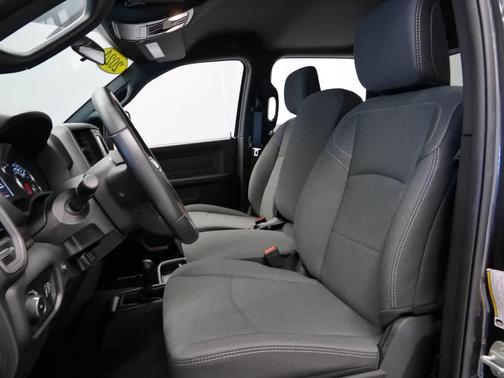 2024 RAM 2500 Tradesman Crew Cab 4x4 6'4' Box