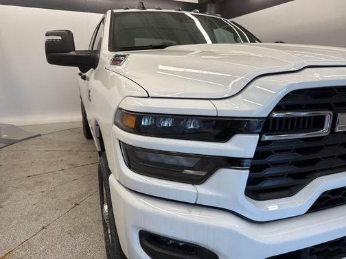 Bright White Clearcoat 2026 RAM 2500 Big Horn