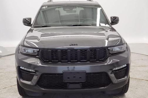 Baltic Gray Metallic Clearcoat 2025 Jeep Grand Cherokee Limited