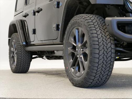 2025 Jeep Wrangler 4xe Base