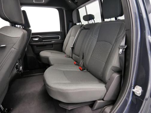 2025 RAM 2500 Big Horn Crew Cab 4x4 6'4' Box