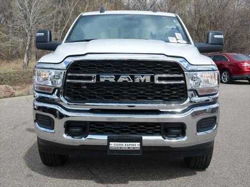2024 RAM 2500 Tradesman Crew Cab 4x4 6'4' Box