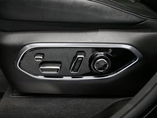 2023 Jeep Grand Cherokee 4xe Overland