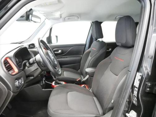 2022 Jeep Renegade Trailhawk