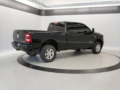 2024 RAM 2500 Laramie Crew Cab 4x4 6'4' Box