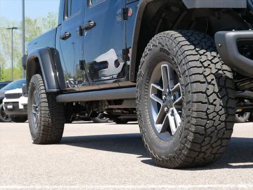 2025 Jeep Gladiator Mojave X
