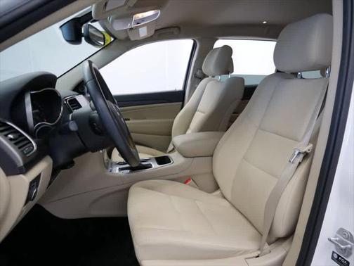 2022 Jeep Grand Cherokee Laredo