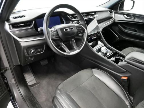 2022 Jeep Grand Cherokee L Altitude