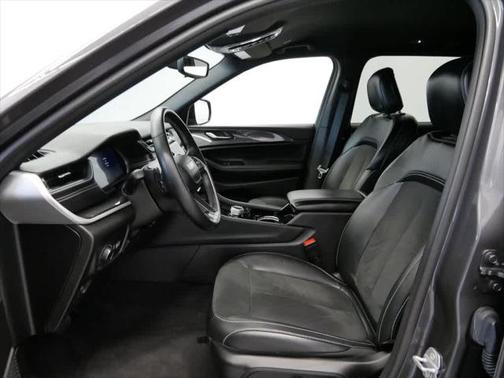 2022 Jeep Grand Cherokee L Altitude