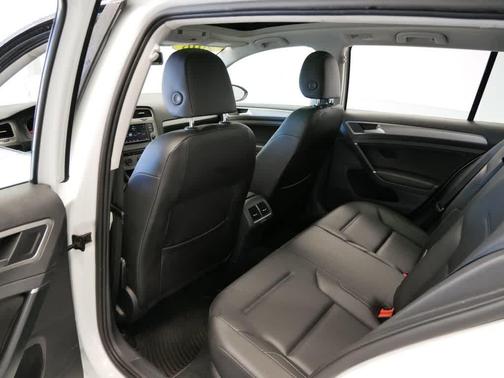 2016 Volkswagen Golf SportWagen TSI Limited Edition