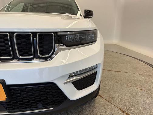 Bright White Clearcoat 2022 Jeep Grand Cherokee 4xe Base