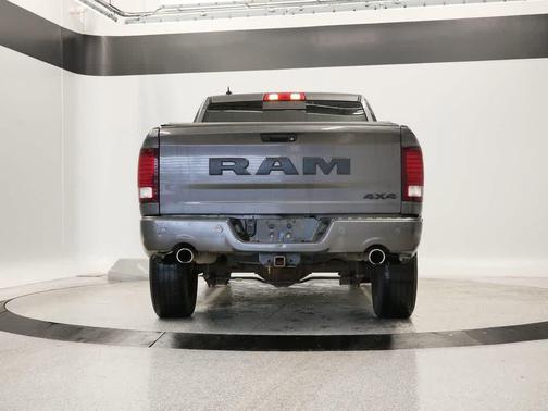 2018 RAM 1500 Night Crew Cab 4x4 5'7' Box