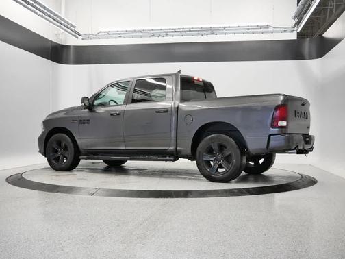 2018 RAM 1500 Night Crew Cab 4x4 5'7' Box