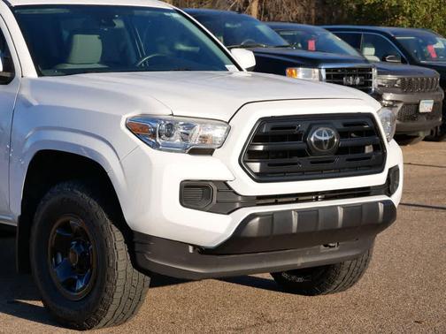 2019 Toyota Tacoma SR