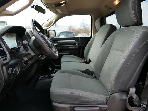 2019 RAM 2500 Tradesman Regular Cab 4x4 8' Box