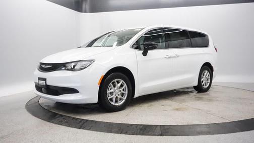 2026 Chrysler Voyager LX