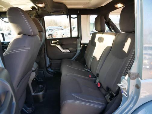 2014 Jeep Wrangler Unlimited Sahara