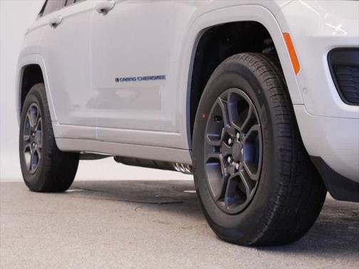 2025 Jeep Grand Cherokee 4xe Anniversary Edition