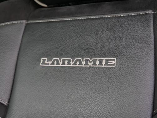 2019 RAM 2500 Laramie Crew Cab 4x4 6'4' Box