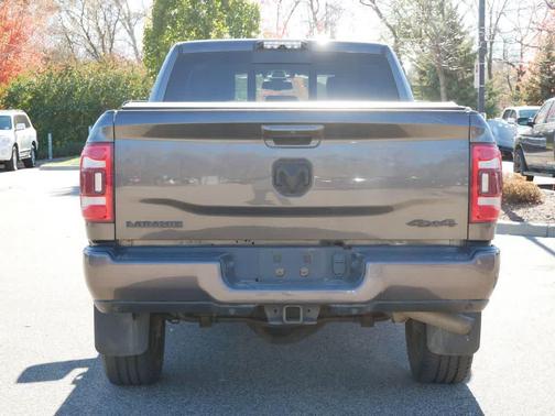 2019 RAM 2500 Laramie Crew Cab 4x4 6'4' Box