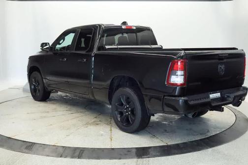 Diamond Black Crystal Pearlcoat 2022 RAM 1500 Big Horn/Lone Star
