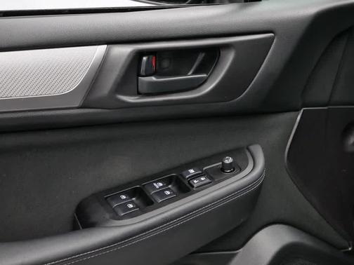 2017 Subaru Outback 2.5i