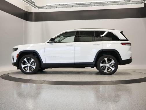2023 Jeep Grand Cherokee Limited X